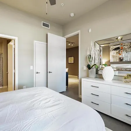 Kasa Houston Uptown Apartments